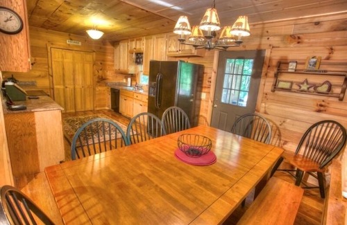 Sautee Nacoochee House | Southern Comfort | Spacious Family Retreat, Dog Friendly w/Gaming Area and More