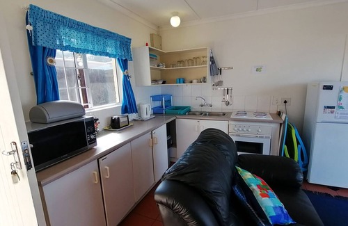 Ramsgate South Apartment | Southern Comfort - Periwinkle
