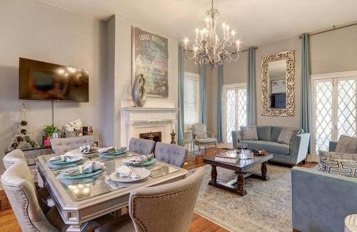 Historic Downtown Savannah House | Southern Hall Lower