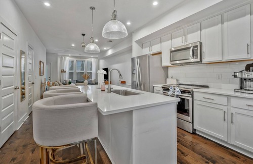 Madison House | "Southern Harmony" #23 -Sleeps 4