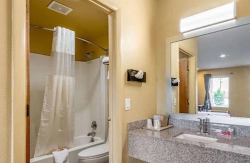 Drayton Hotel | Southern Inn & Suites