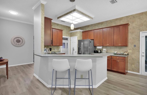 Mandarin House | Southern Oaks Charm FL Pool Home