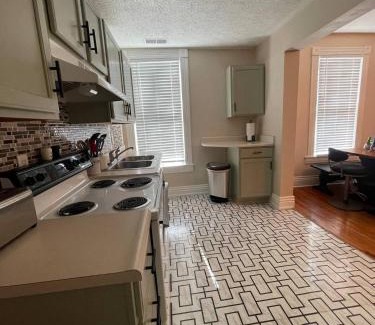Wilder Park Apartment | Southern Parkway Retreat Near Downtown Louisville