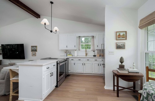 Northport House | Southern Shore Cottage- Lake Tuscaloosa- 3BR/2.5BA