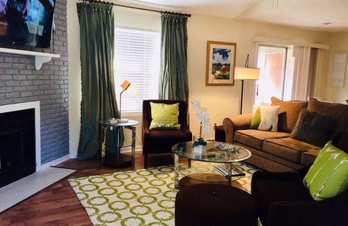 North Charleston Condo | Southern sophistication in the park