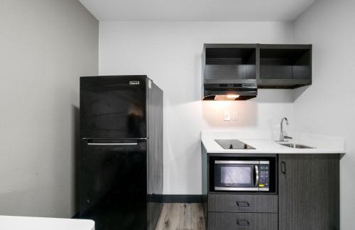 Cartersville Hotel | Southern Suites Cartersville