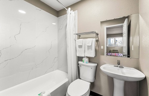 Forest Park Hotel | Southern Suites Forest Park GA