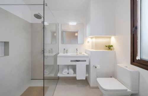 Calheta House | Southern Sunny House by An Island Apart