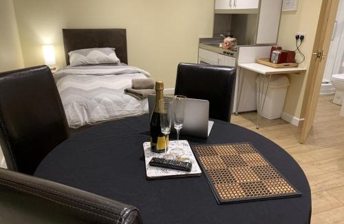 Didcot Apartment | Southernwood - Garden Lodge 12
