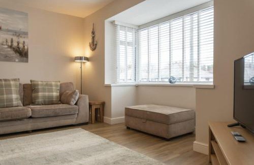 Seahouses House | Southfield Lodge