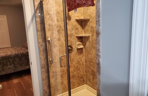 Southport House | Southport 2 bed 2 bath furnished townhome for rent