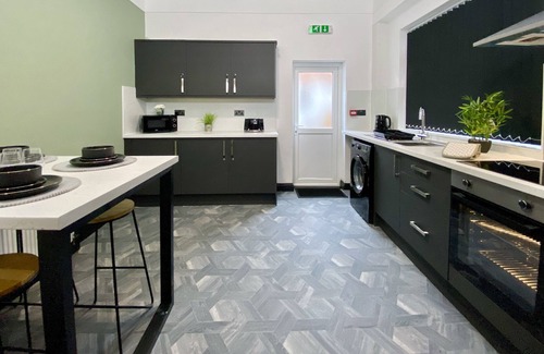 Southport House | Southport Central En-Suite Rooms