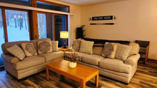Harbor Springs House | Southridge #9 - Ski-in/ski-out at base of Nub's Nob