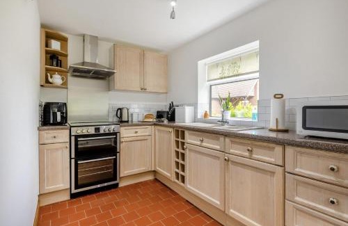 Neenton House | Southside Cottage