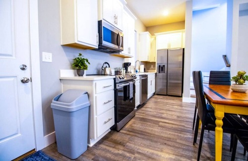 Chattanooga House | Southside Station 2 bedroom 2.5 bath Townhome
