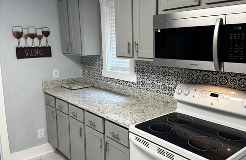 Wilmington Villa | Southside Villa “South Front District”