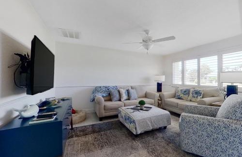 Fort Myers House | Southwest Florida Sanctuary