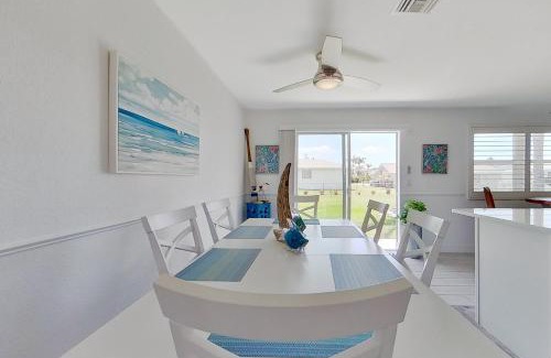 Fort Myers House | Southwest Florida Sanctuary