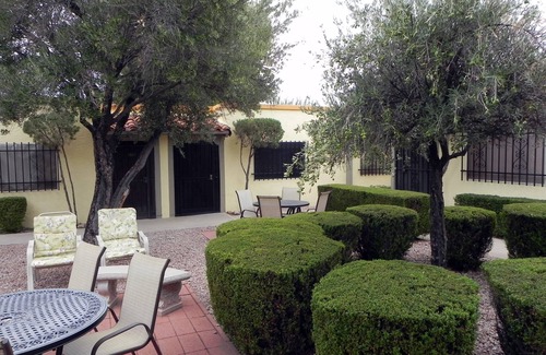 Green Valley Condo | Southwest Serenity in Central Green Valley