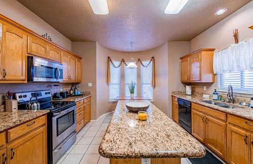 Ventana Ranch House | Southwestern Charm - 4 bedroom