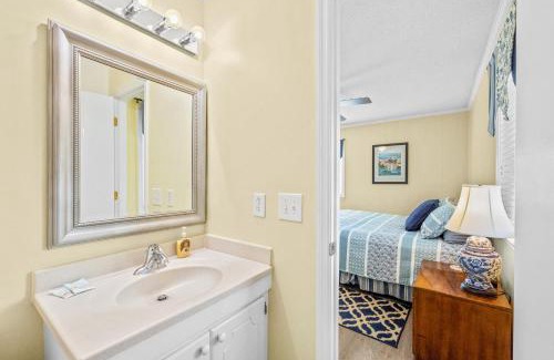 Morehead City Apartment | Southwinds H11