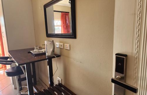 Farrarmere Bed & Breakfast | SOUTHY INN BY THE LAKE