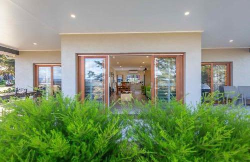 Lovedale House | Sovereign Hill Country Villa