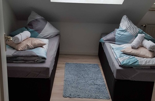 Elberfeld-Mitte Apartment | - SP Hotels - City apartment - Apartment with a view of the mountains
