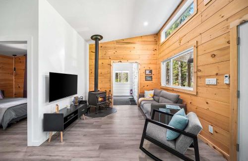 Mauricie Ski Chalet | Spa Nature & Riverside Escape - Le Tamia