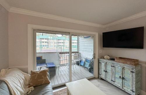 Palmetto Dunes Apartment | Spa On Port Royal Sound 3117