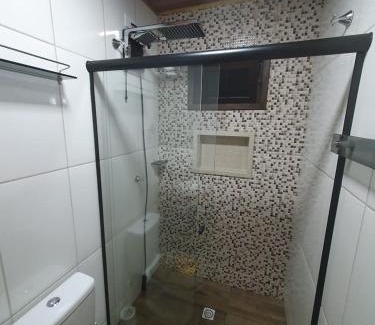 Itapoa House | SPA Rossett em Itapoá - Luxo e conforto c piscina, hidromassagem e cromoterapia, p 22 pessoas!