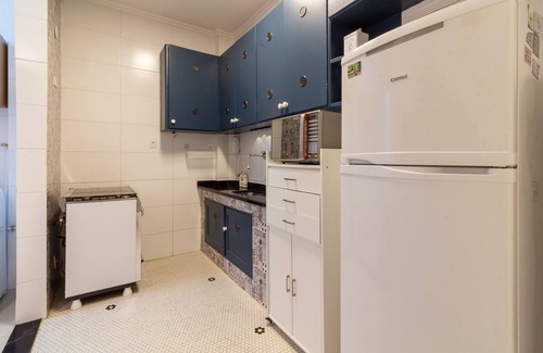 Leblon Apartment | Space and Comfort in Leblon Ae302