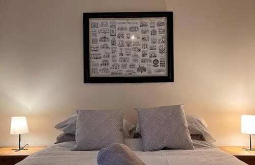 Oxford Apartment | Space and Comfort in Summertown