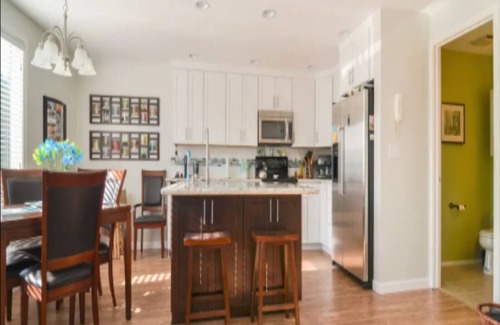East Queen Anne House | SPACE NEEDLE VIEWS & CLOSE TO LAKE UNION