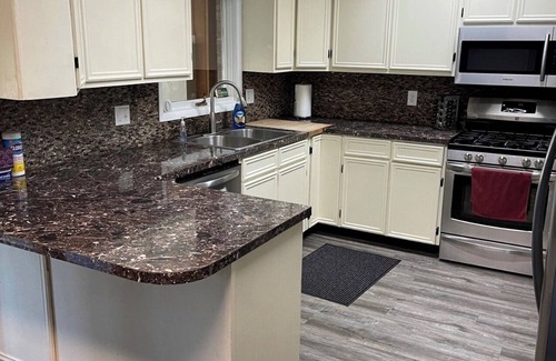 Westside Connection House | Space, space, space, very clean, doesn't disappoint!