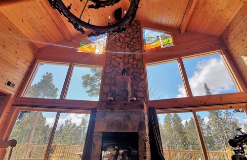 Woodmoor Cabin | Space Wrangler Lodge ~ Luxury Breckenridge Retreat