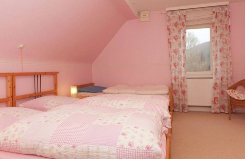 Menkhausen House | Spacious Holiday Home in Menkhausen near Ski Area