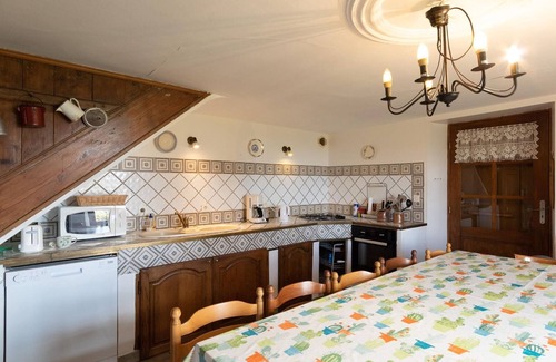 Fougerolles-Saint-Valbert Cottage | Spacious renovated house with WIFI, perfect for families