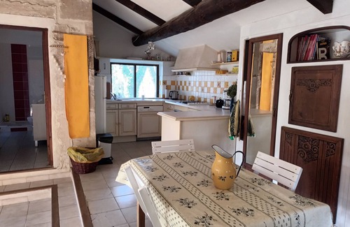 Saint-Paul-Trois-Chateaux House | Spacieuse Maison Familiale Avec Piscine aux Portes de la Provence