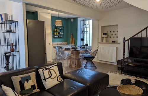 Saint-Yrieix-sur-Charente Cottage | Spacious Home with Terrace, Parking, and Modern Amenities in Historic 18th Century Property