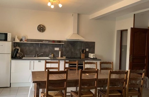 Proissans Cottage | Spacieuse maison en pierre avec jardin et terrasse à proximité de Sarlat, idéal pour familles