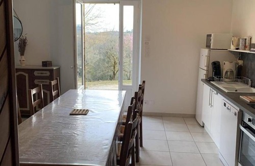 Proissans Cottage | Spacieuse maison en pierre avec jardin et terrasse à proximité de Sarlat, idéal pour familles