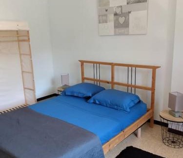Aups Villa | Spacieuse villa avec jardin a deux pas du centre