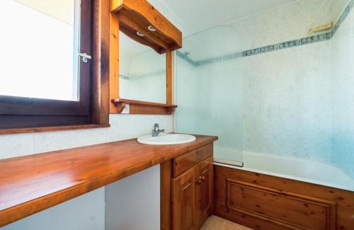 Tignes le Lac Apartment | Spacieux appartement skis aux pieds avec balcon en plein cœur de Tignes le Lac - FR-1-502-489