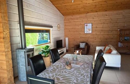 Elliant Ski Chalet | Spacieux Chalet en Bois Massif au coeur du Finistère