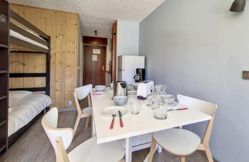 Meribel-Mottaret Apartment | Spacieux studio rénové · Ski aux pieds · Balcon exposé sud - FR-1-688-43