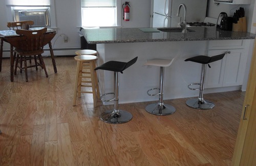 Ocean Grove House | Spacious 1 B Apt, Ocean Block, Private entrance/deck Wkly summer rental