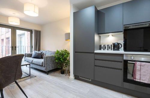 Everton Apartment | Spacious 1 Bed Apartment in Liverpool w Balcony