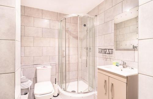 Blackburn Apartment | Spacious 1 Bed Central Blackburn Apartment