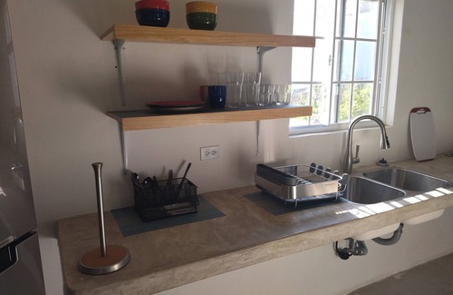 Cerritos House | Spacious 1-bedroom in a Gavilan, great location w/AC!
